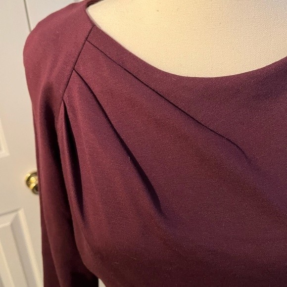 Trina Turk Wine Burgandy Dark Purple Work Dress Formal XS 3/4 Length Sleeve - Picture 3 of 5
